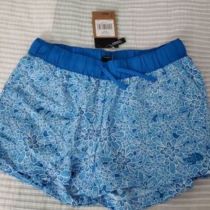 Northface Womens Class V Short Size Medium